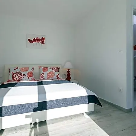 Miramar Comfortable 沃德年
